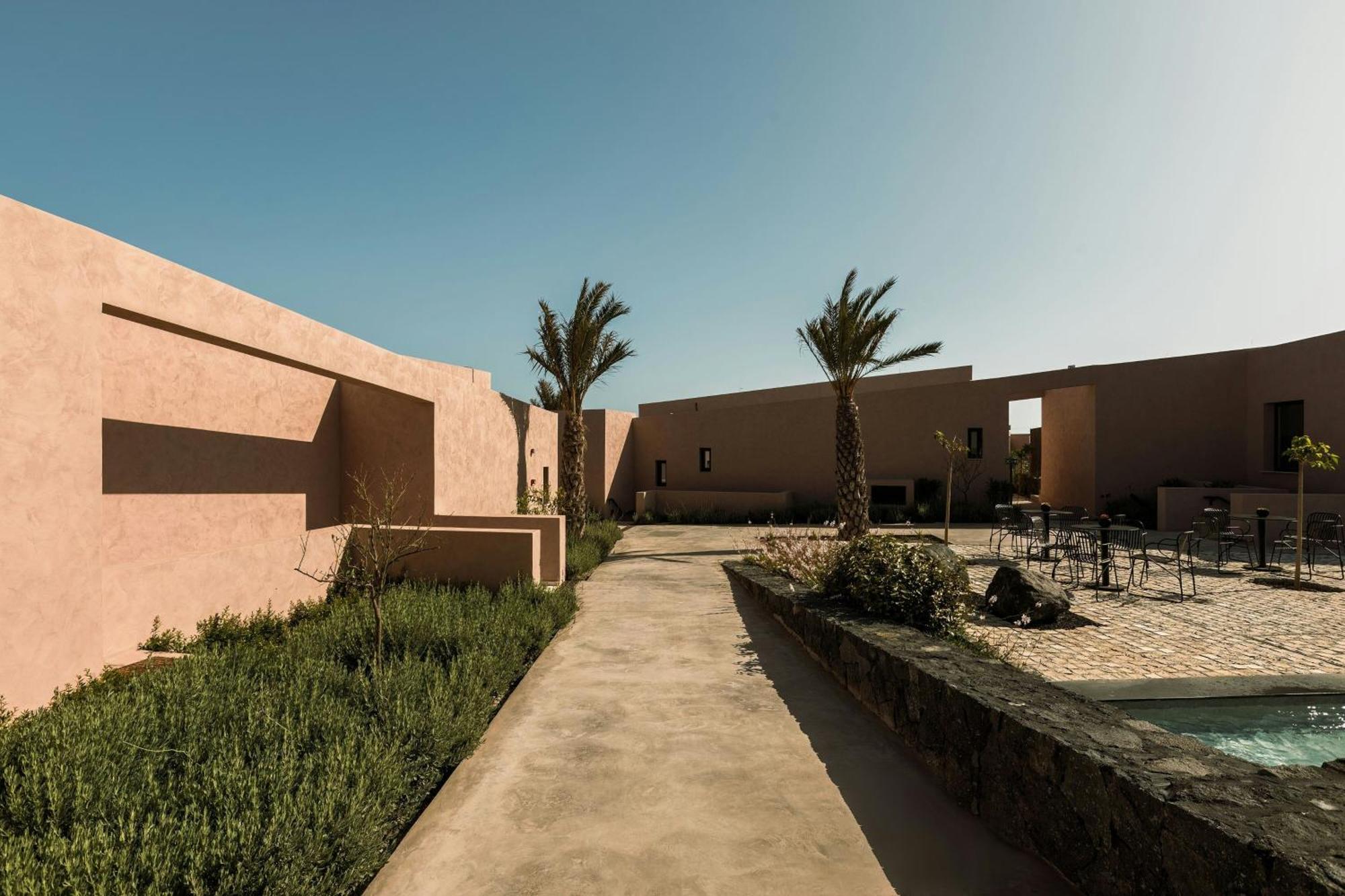 Domes Novos Santorini, Autograph Collection Hotel Oia  Exterior photo